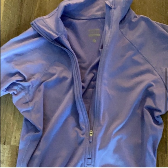 Bundle of Four Nike Dri Fit Pullovers Size XS-M - Picture 13 of 16